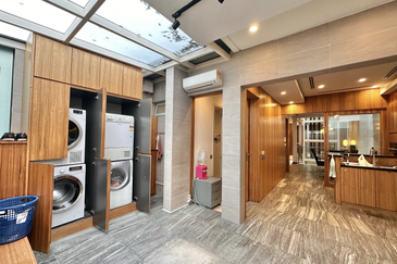 East Residence @ KLGCC