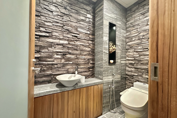 East Residence @ KLGCC