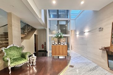 East Residence @ KLGCC