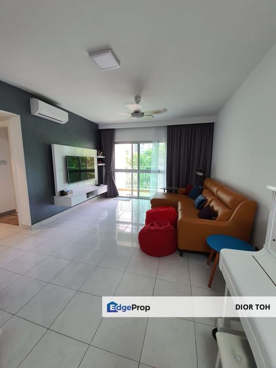 Fully Furnished 3 Bedrooms walking distance GIS , Kuala Lumpur, Mont Kiara