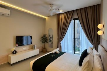  CHEAP Investment with potential ROI 5% @ KLCC. 