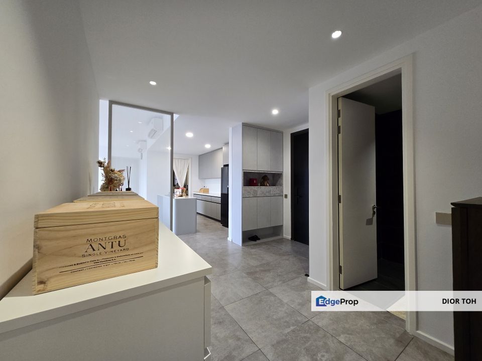 Newly Renovated  Luxury Condo @ Allevia Mont kiara. , Kuala Lumpur, Mont Kiara