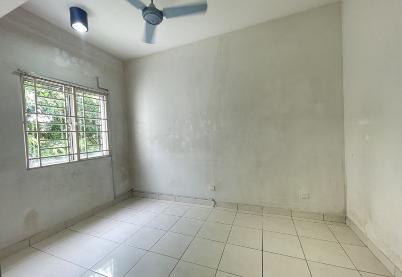 Below Market Price Duplex Townhouse at Lagoon Villas Kota Kemuning