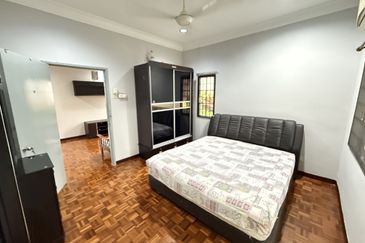 Fully Furnished Endlot Terrace house for Rent