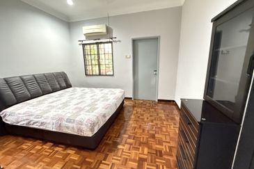 Fully Furnished Endlot Terrace house for Rent
