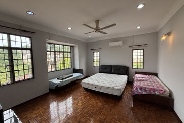 Fully Furnished Endlot Terrace house for Rent