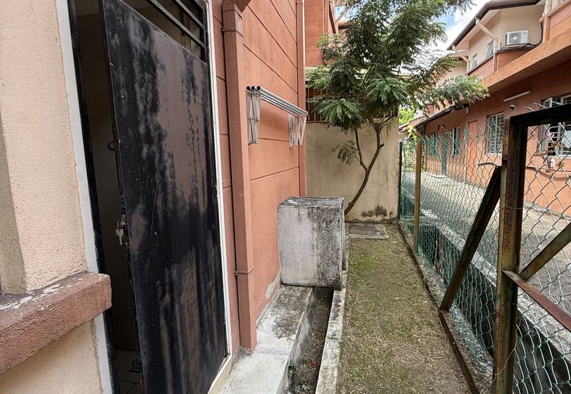 Canal Gardens, Kota Kemuning