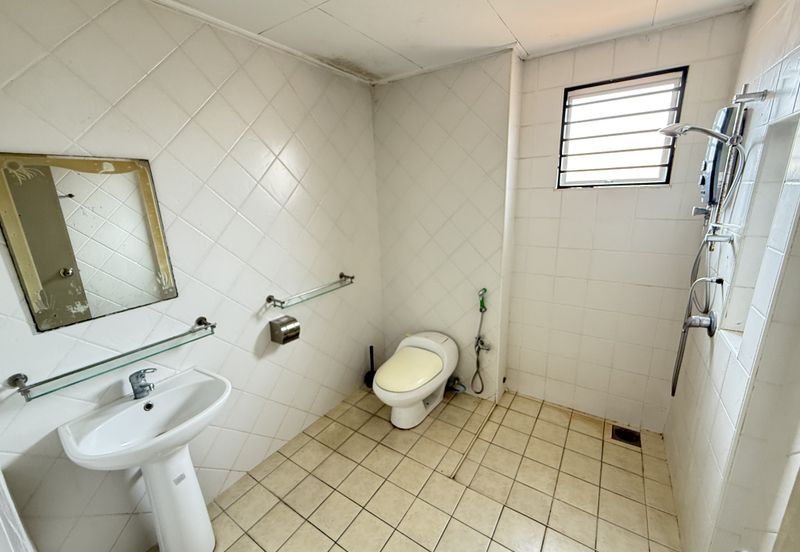 Canal Gardens, Kota Kemuning