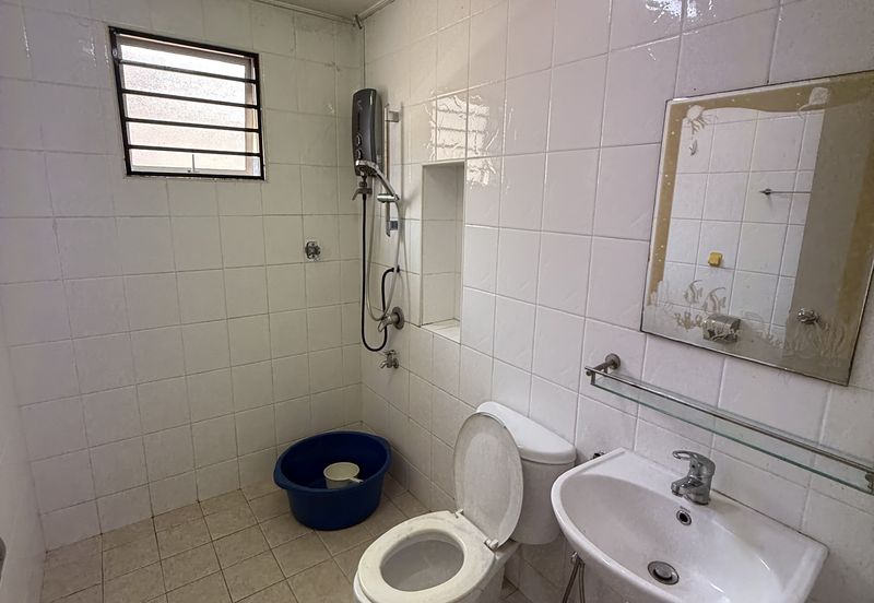 Canal Gardens, Kota Kemuning