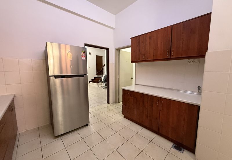 Canal Gardens, Kota Kemuning