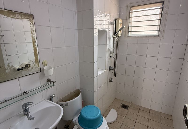 Canal Gardens, Kota Kemuning