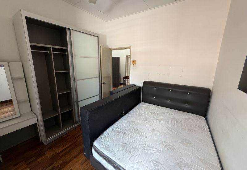 Canal Gardens, Kota Kemuning