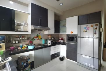 Kota Kemuning Hillside Manor Corner Bungalow for Sale