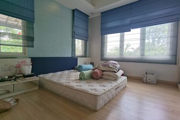 Kota Kemuning Hillside Manor Corner Bungalow for Sale