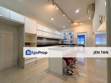 Endlot House Next to Garden in Kemuning Damai, Selangor, Shah Alam