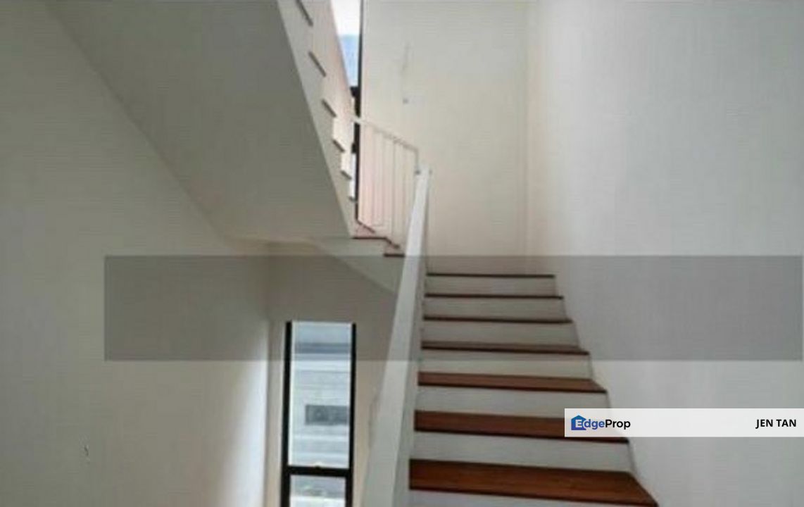 Bungalow with Clubhouse Facilities, Selangor, Kota Kemuning