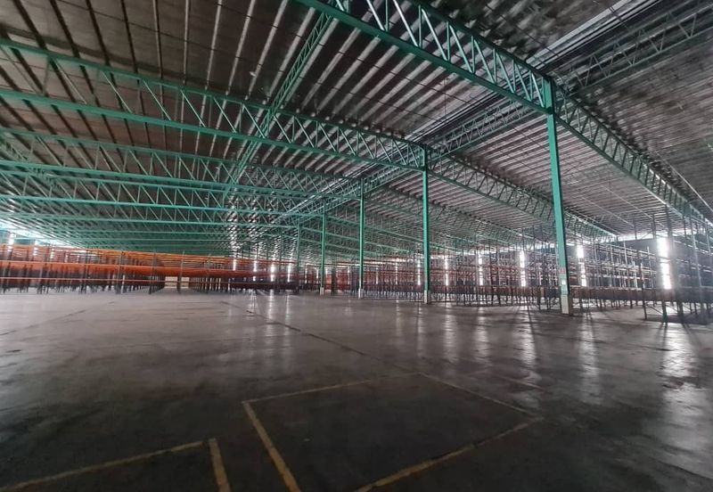 Detached factory at Bukit Jelutung U8 Shah Alam for Rent