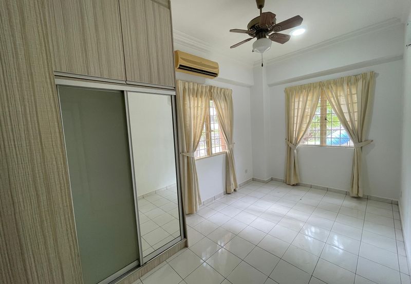 Casa Venicia Condominium