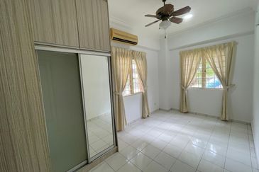 Casa Venicia Condominium