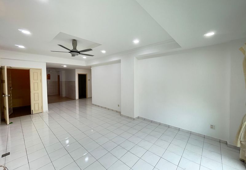 Casa Venicia Condominium