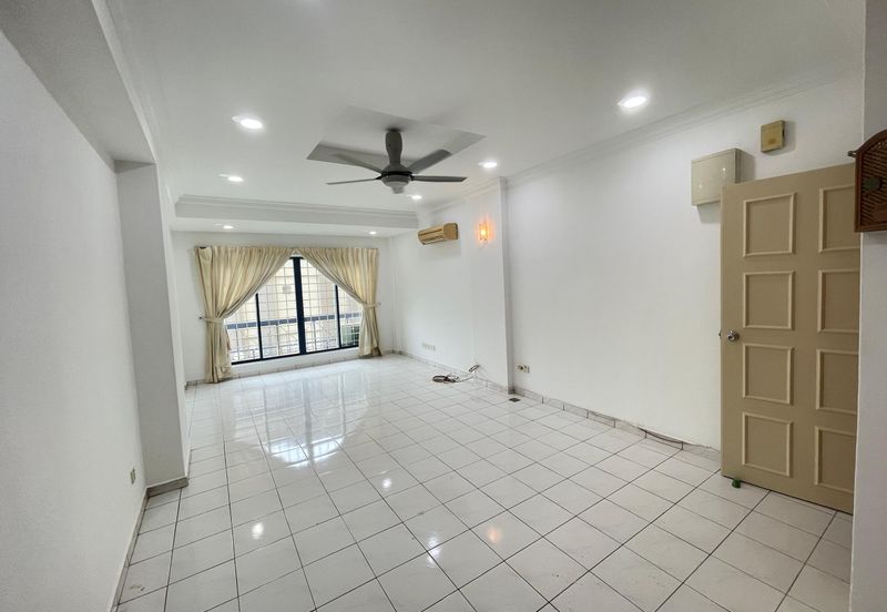 Casa Venicia Condominium