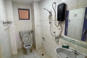 Casa Venicia Condominium