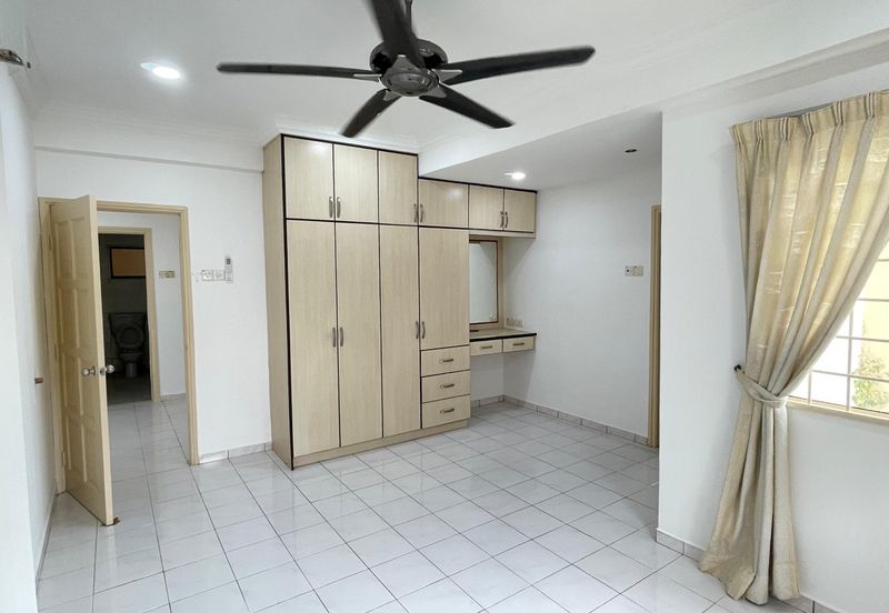 Casa Venicia Condominium