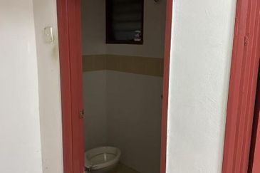 Pangsapuri Damai, Subang Bestari