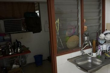 Pangsapuri Damai, Subang Bestari