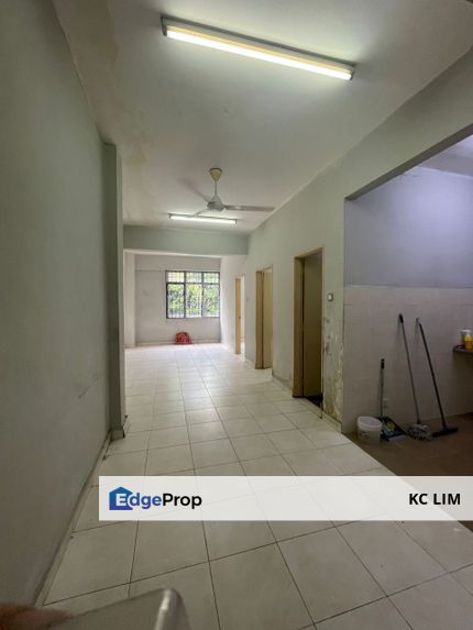 First Floor Shop Apartment @Taman Setia Balakong For Sale, Selangor, Balakong