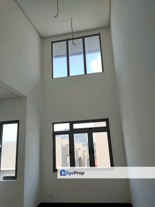 Triple Storey House Karisma Hill @Seri Kembangan For Rent, Selangor, Puchong South