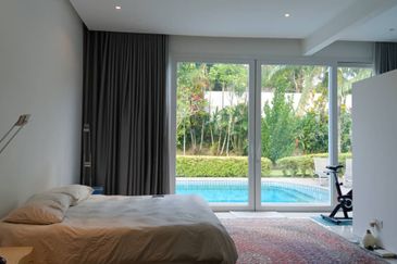 Single storey bungalow in taman duta