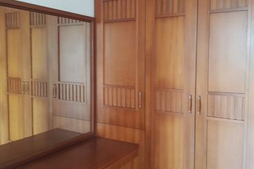 6 x link bungalow @ taman duta Kenny hills for sale 