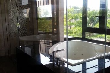 2 mansion Bungalow @ city centre lorong gurney