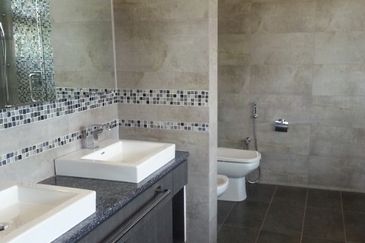 2 mansion Bungalow @ city centre lorong gurney