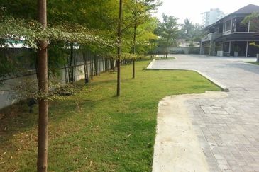 2 mansion Bungalow @ city centre lorong gurney