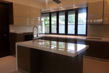 2 mansion Bungalow @ city centre lorong gurney