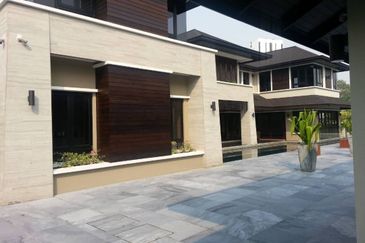 2 mansion Bungalow @ city centre lorong gurney