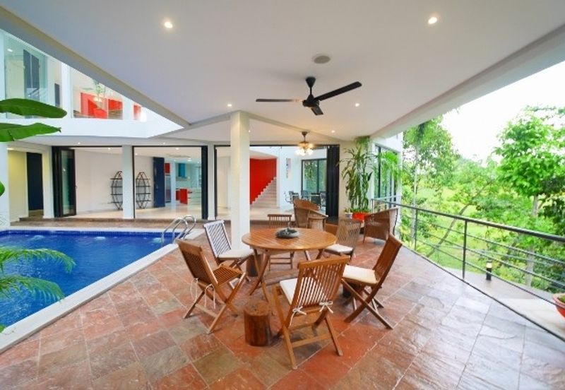 3 storey resort bungalow @ bukit tunku kenny hills for sale