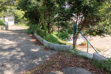 Bungalow land @ bukit tunku Kenny hills for sale 