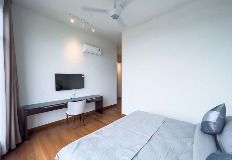 Oxford Residences @ Pavilion Embassy