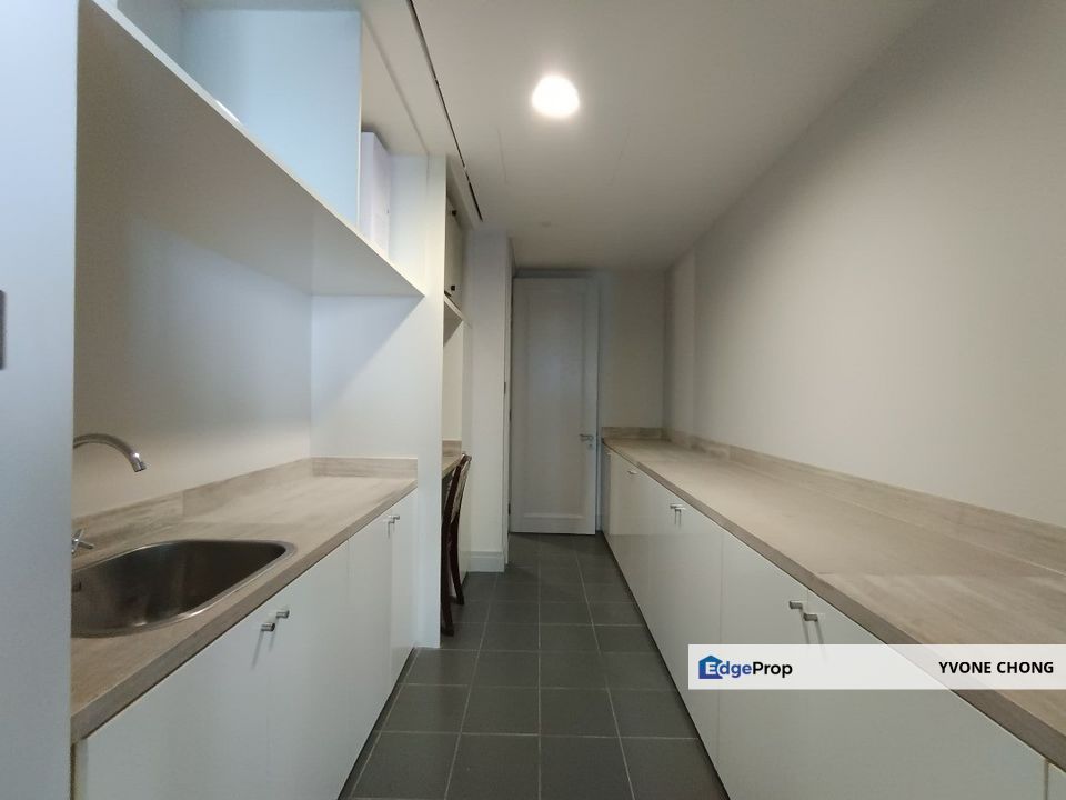 High floor unit for sale at St Regis, Kuala Lumpur, KL City