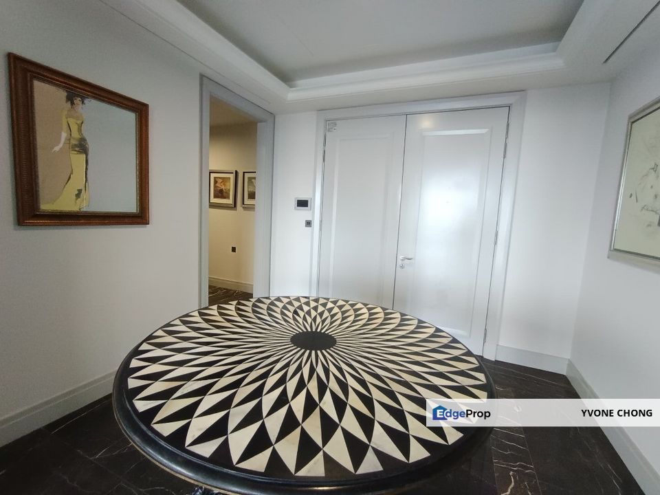 High floor unit for sale at St Regis, Kuala Lumpur, KL City