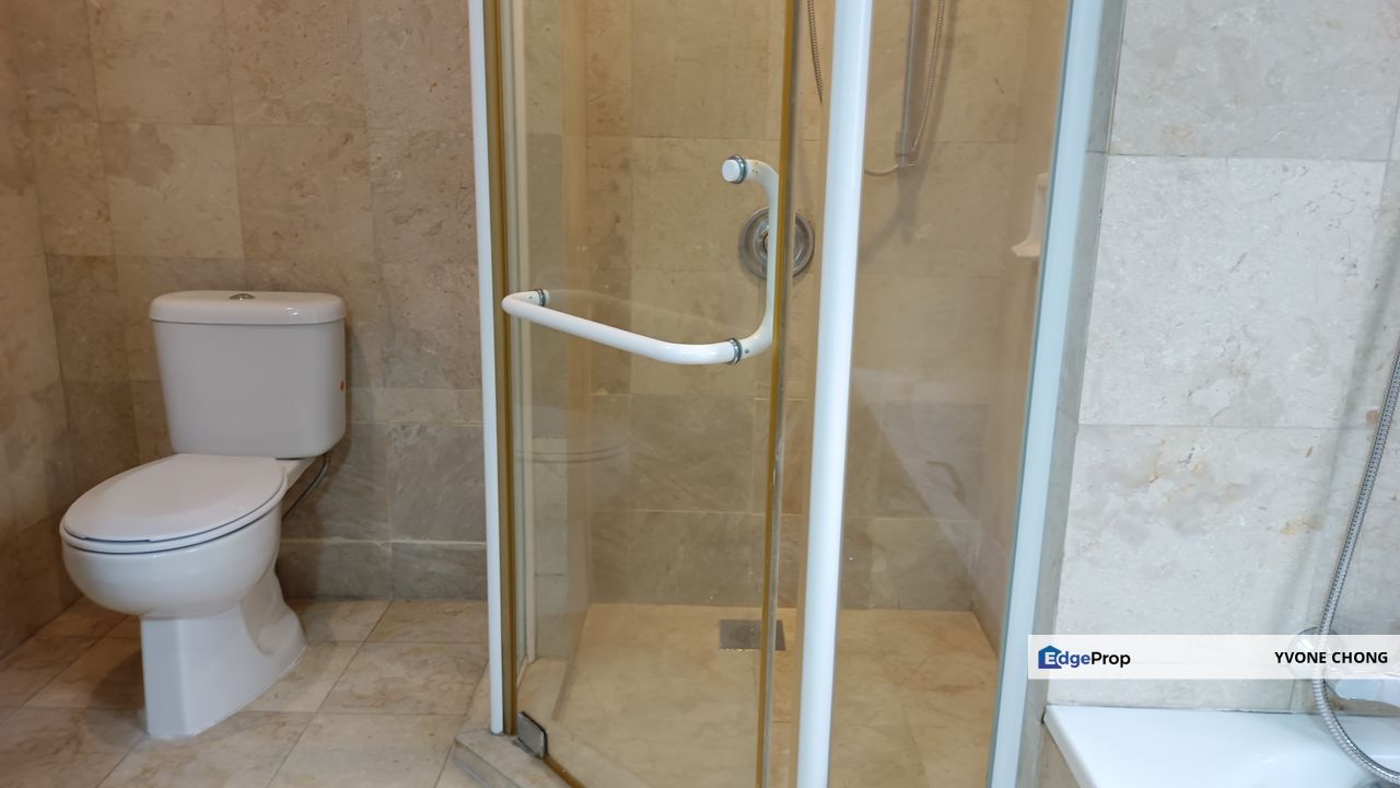 newly refurbished pool view corner unit , Kuala Lumpur, Taman Duta