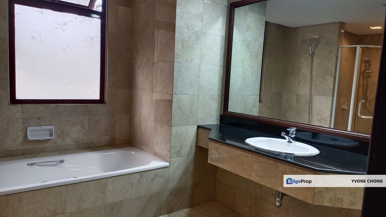 newly refurbished pool view corner unit , Kuala Lumpur, Taman Duta
