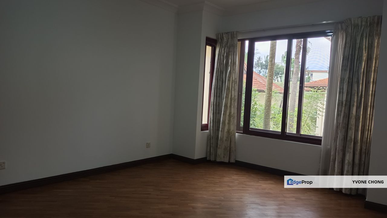 newly refurbished pool view corner unit , Kuala Lumpur, Taman Duta