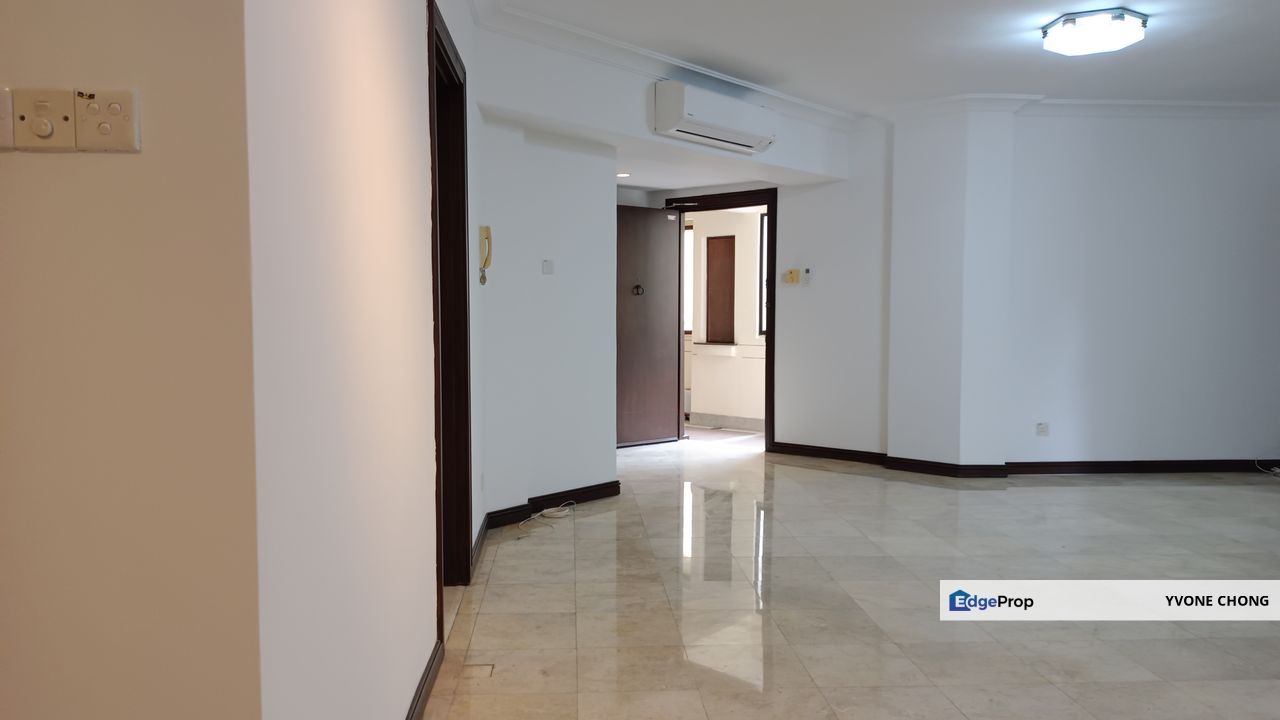 newly refurbished pool view corner unit , Kuala Lumpur, Taman Duta