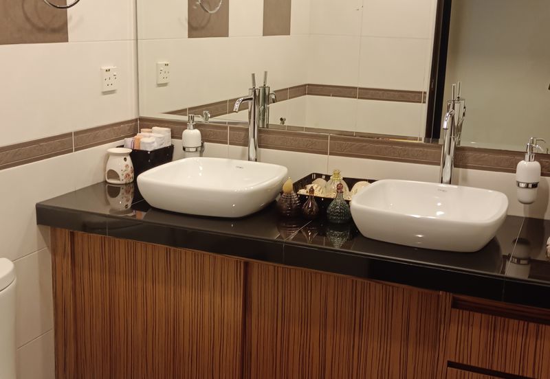 Bandar Sunway Gated semi detached house