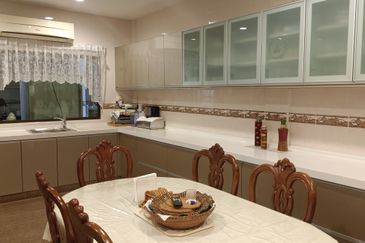 Bandar Sunway Gated semi detached house