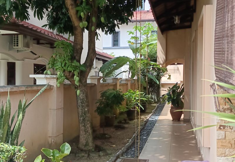 Bandar Sunway Gated semi detached house